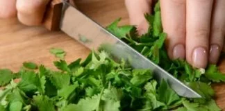 Эта целебная трава лечить любые проблемы с поджелудочной железой, печенью и почками! 100% результат! кинза_2